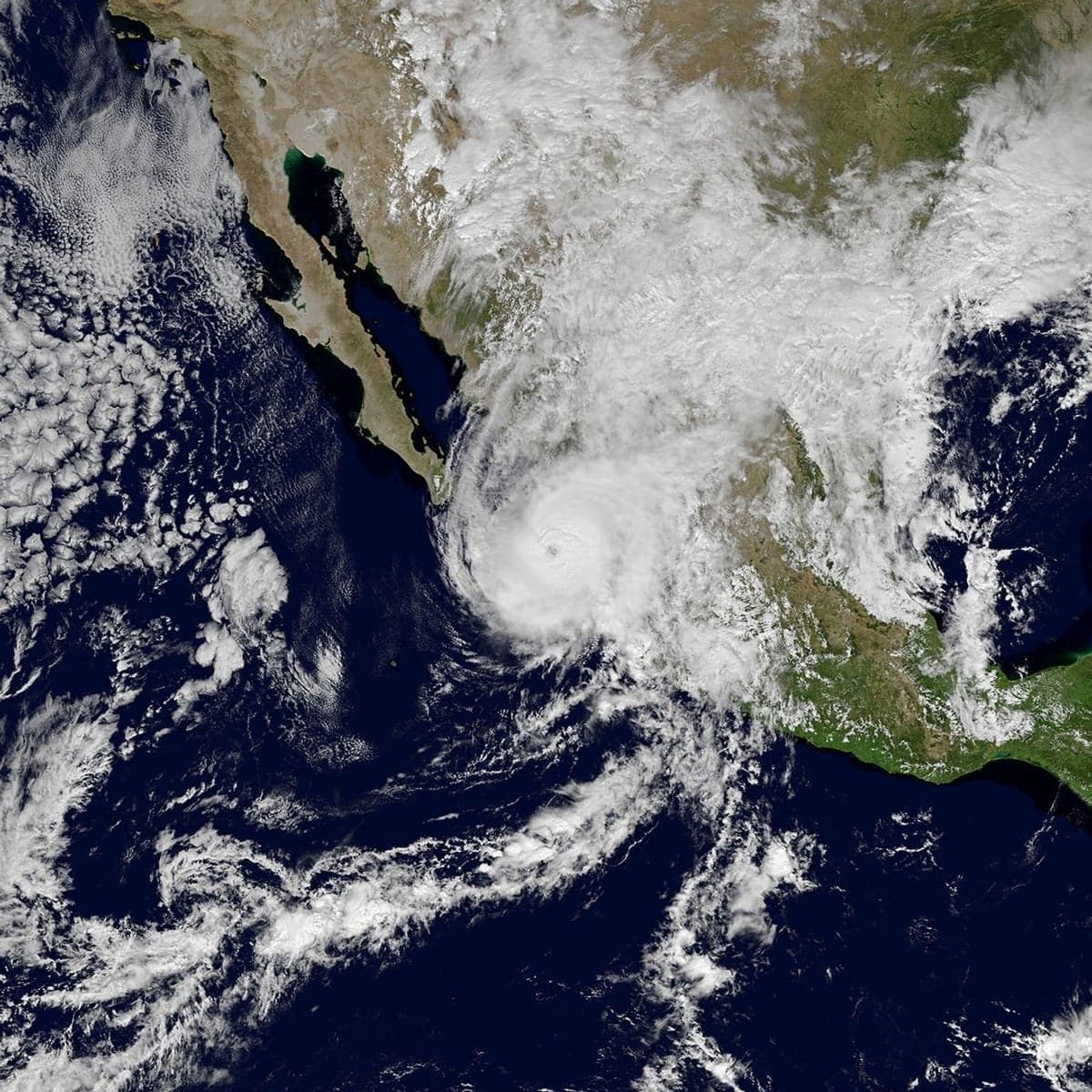 GOES-16 image of Hurricane Willa near the Islas Marías on October 23, 2018.